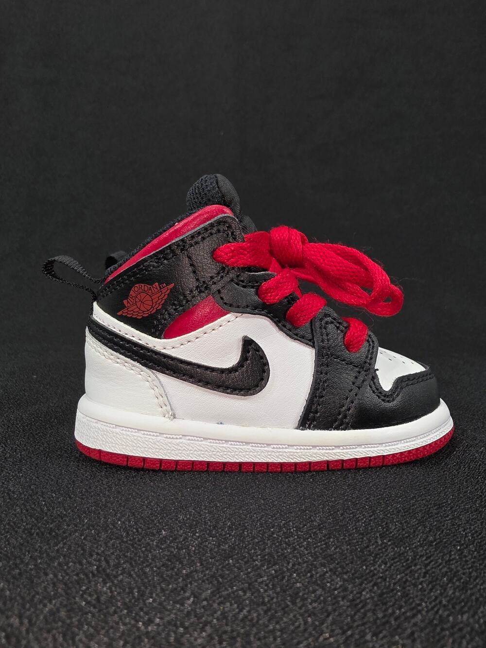 Nike Air Jordan 1 Mid TD Gym Red Black Toe Toddler Size 4C Leather